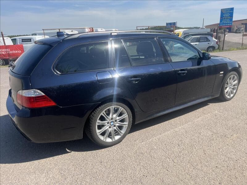 2009 BMW 5-SERIES - 5