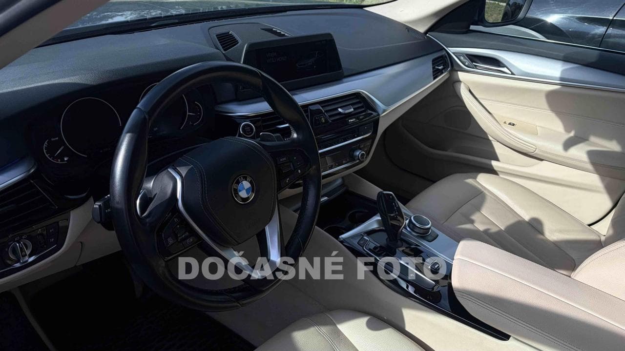 2018 BMW 5-SERIES - 3