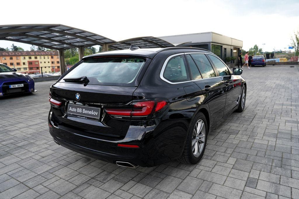 2020 BMW 5-SERIES - 6