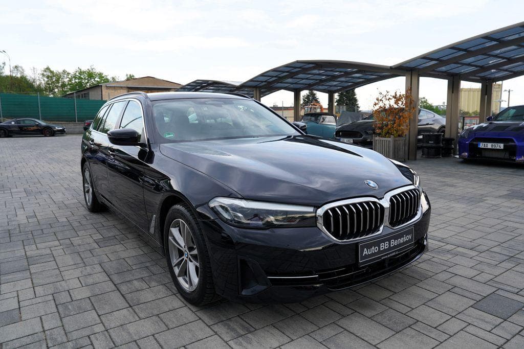 2020 BMW 5-SERIES - 8