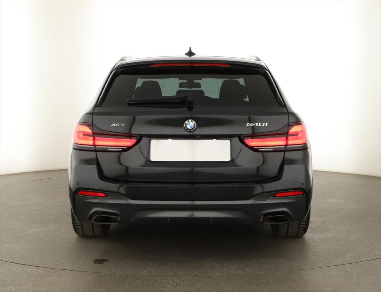 2021 BMW 5-SERIES - 6