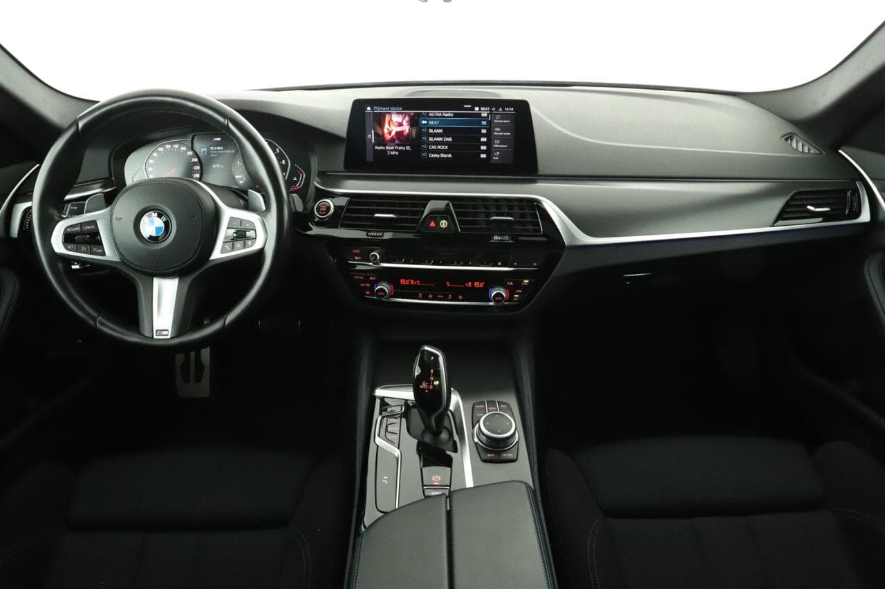 2021 BMW 5-SERIES - 12