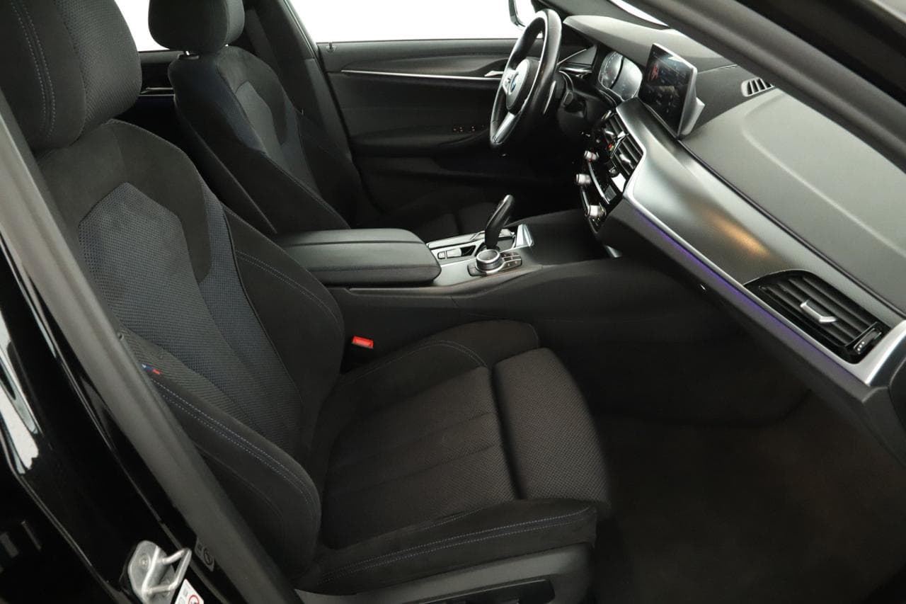 2021 BMW 5-SERIES - 14