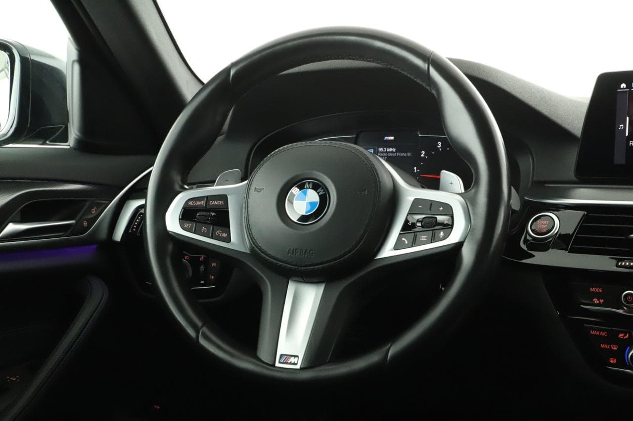 2021 BMW 5-SERIES - 22