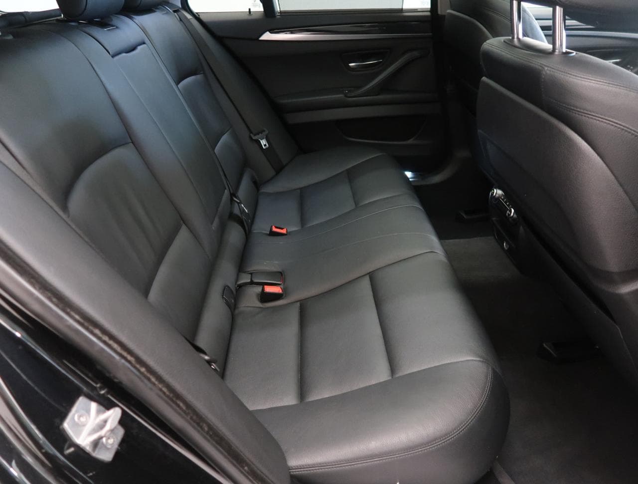2014 BMW 5-SERIES - 13