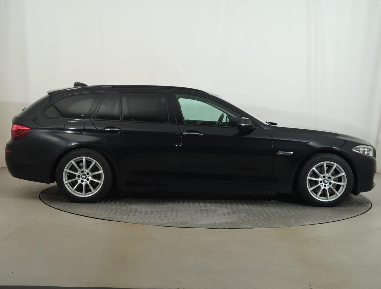 2014 BMW 5-SERIES - 8