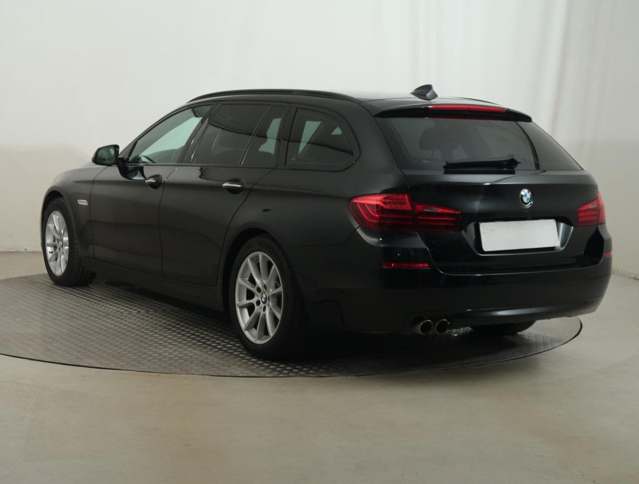 2014 BMW 5-SERIES - 5