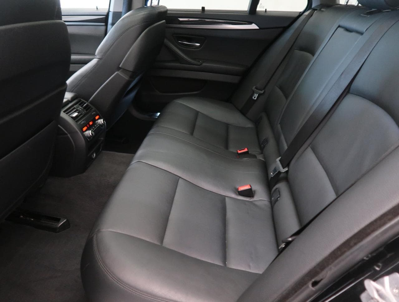 2014 BMW 5-SERIES - 15