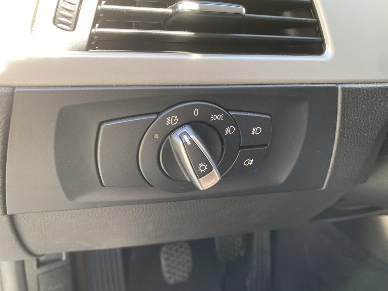 2011 BMW 3-SERIES - 15