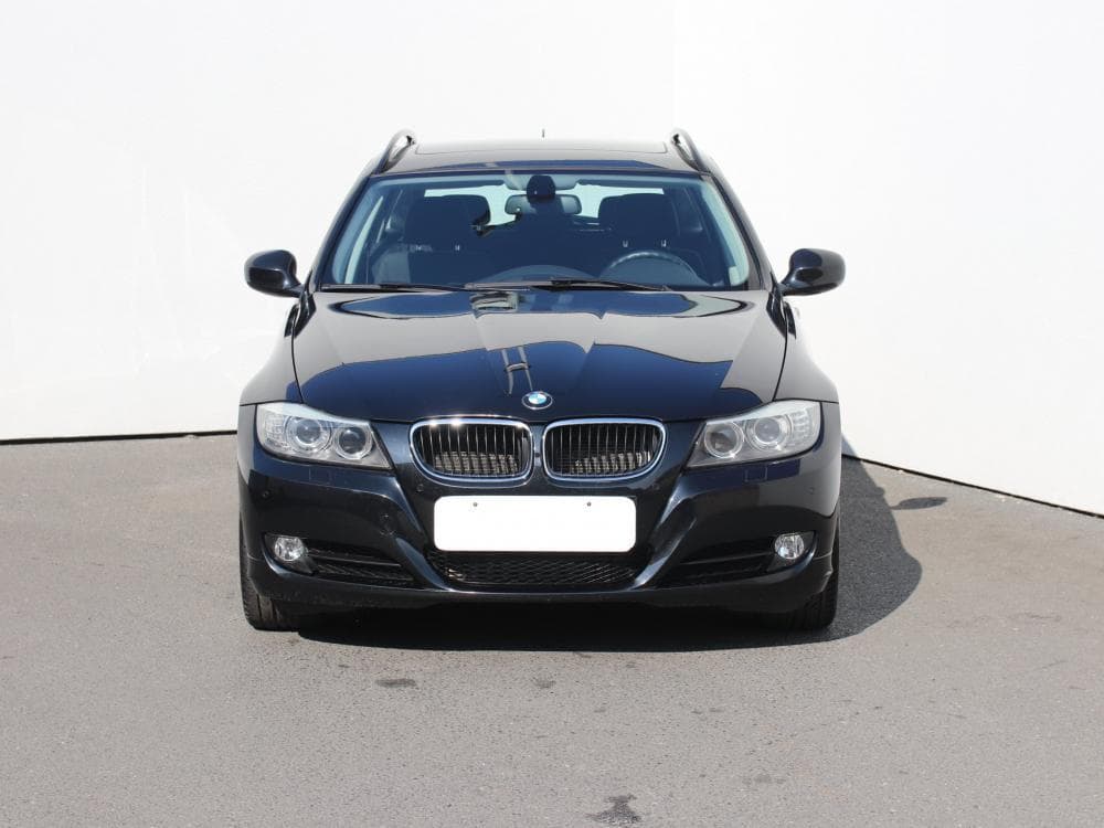 2011 BMW 3-SERIES - 2