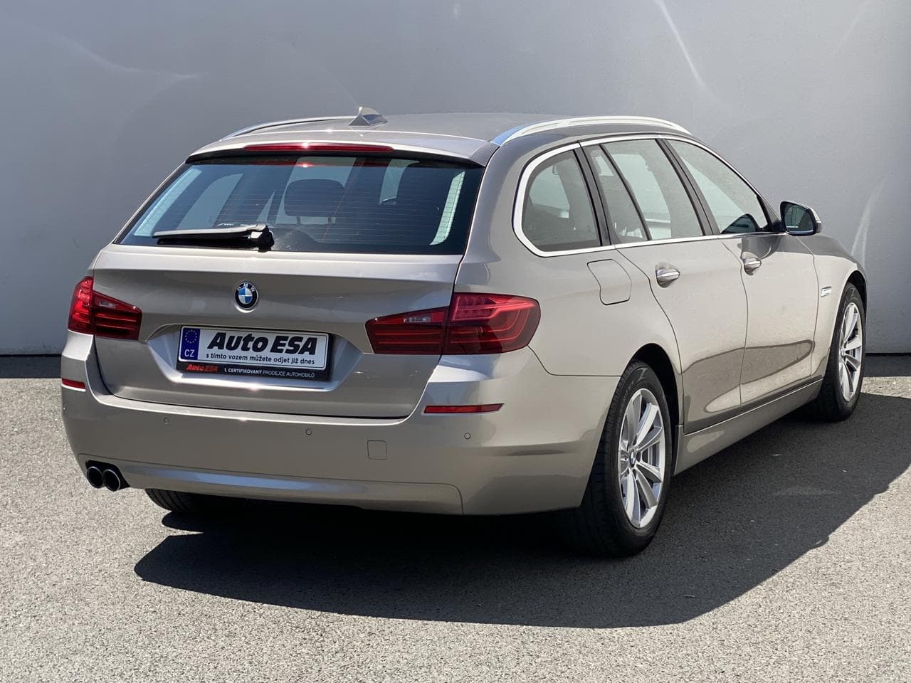 2016 BMW 5-SERIES - 4