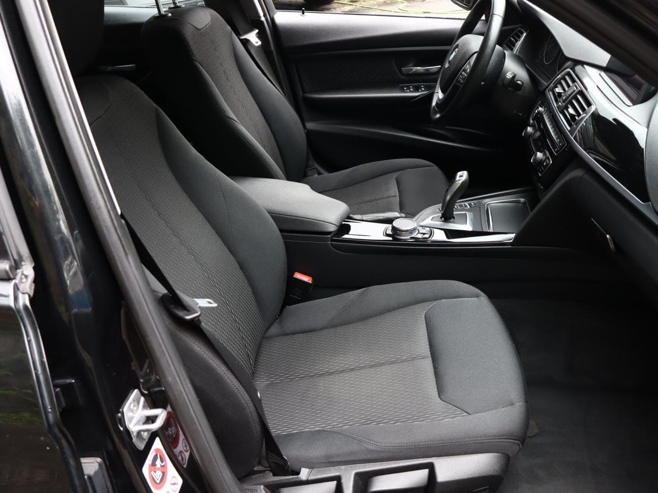 2016 BMW 3-SERIES - 10