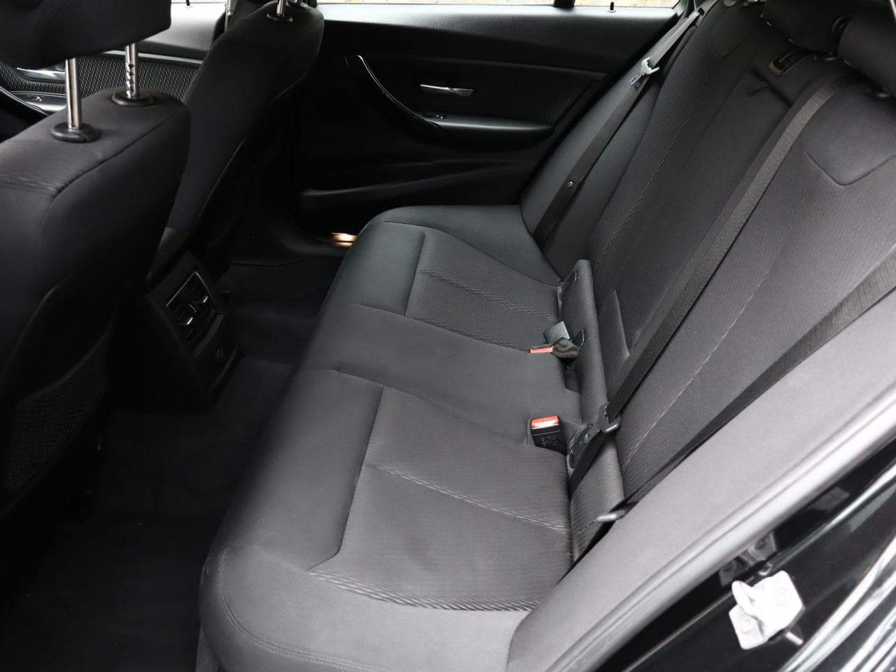 2016 BMW 3-SERIES - 16