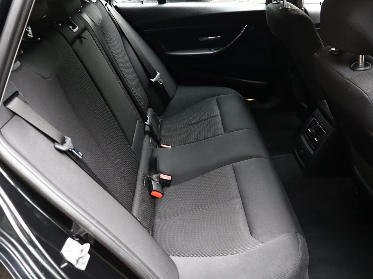 2016 BMW 3-SERIES - 12