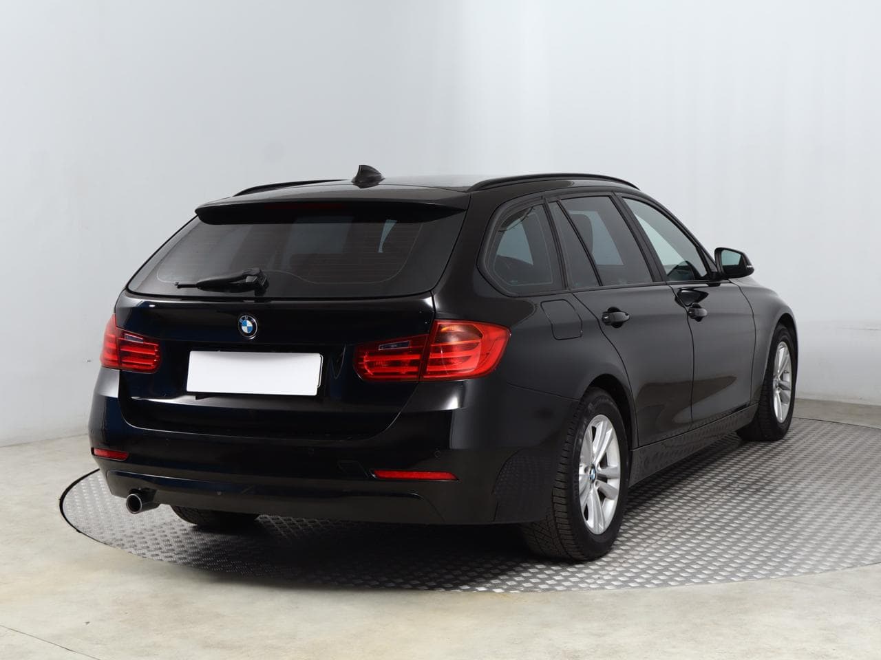 2013 BMW 3-SERIES - 9