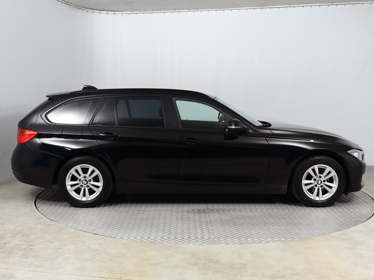 2013 BMW 3-SERIES - 11