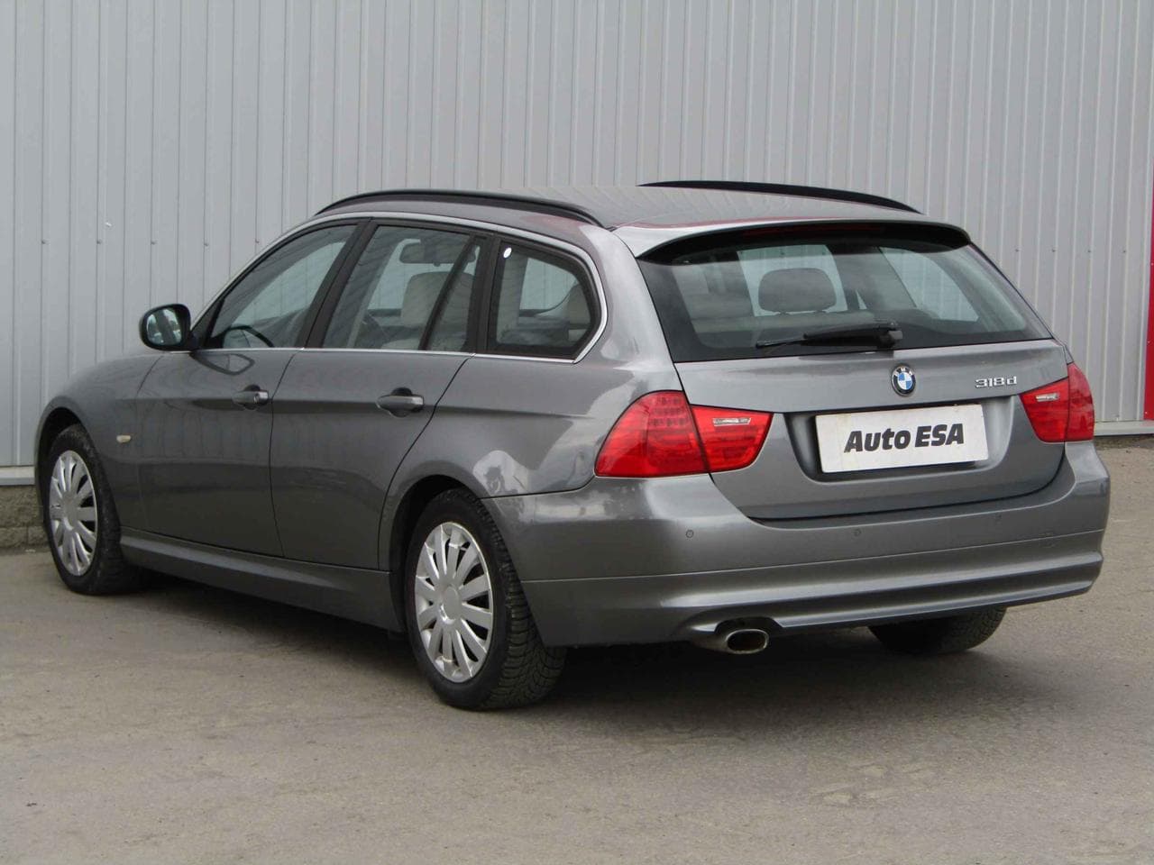 2010 BMW 3-SERIES - 6