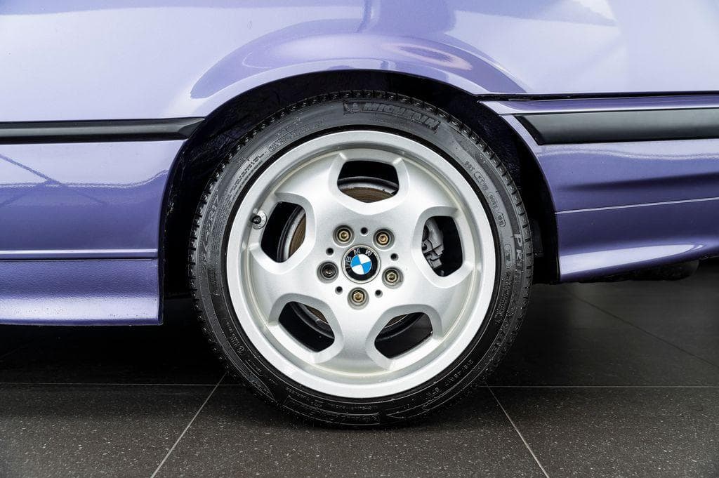 BMW 3-SERIES - 23