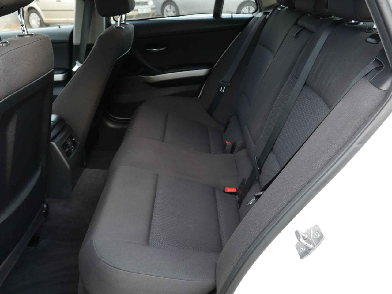 2012 BMW 3-SERIES - 10