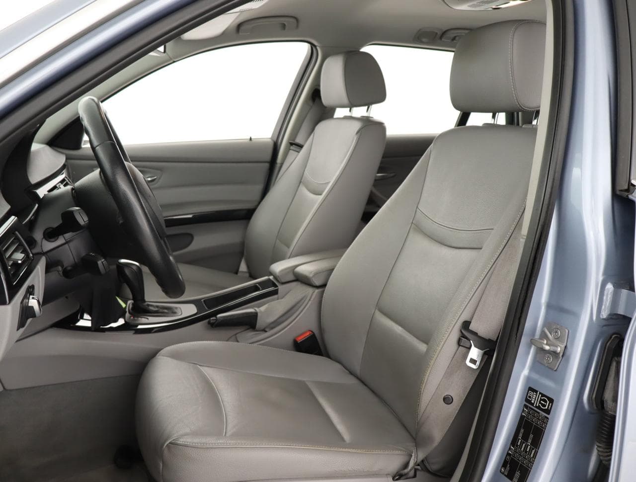 2011 BMW 3-SERIES - 30