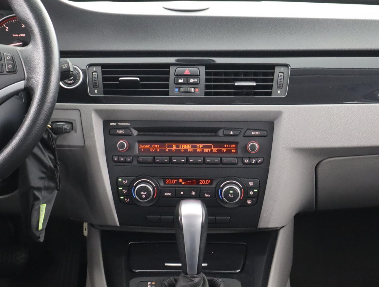 2011 BMW 3-SERIES - 34