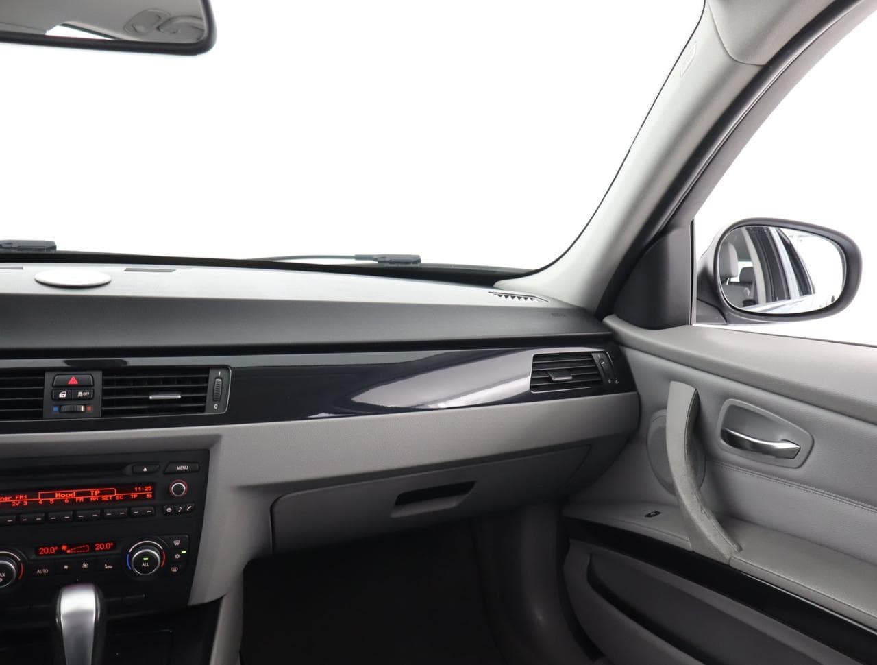 2011 BMW 3-SERIES - 20
