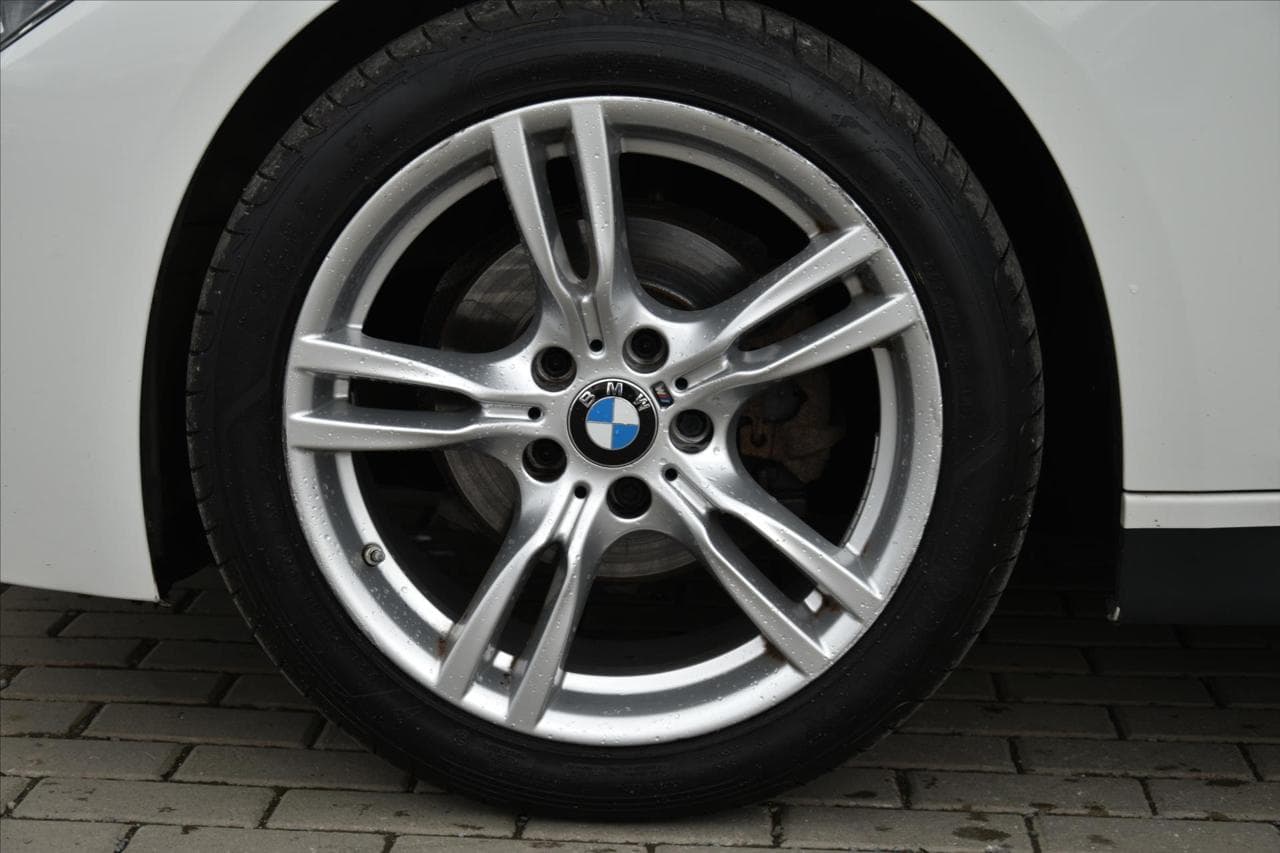 2018 BMW 3-SERIES - 9