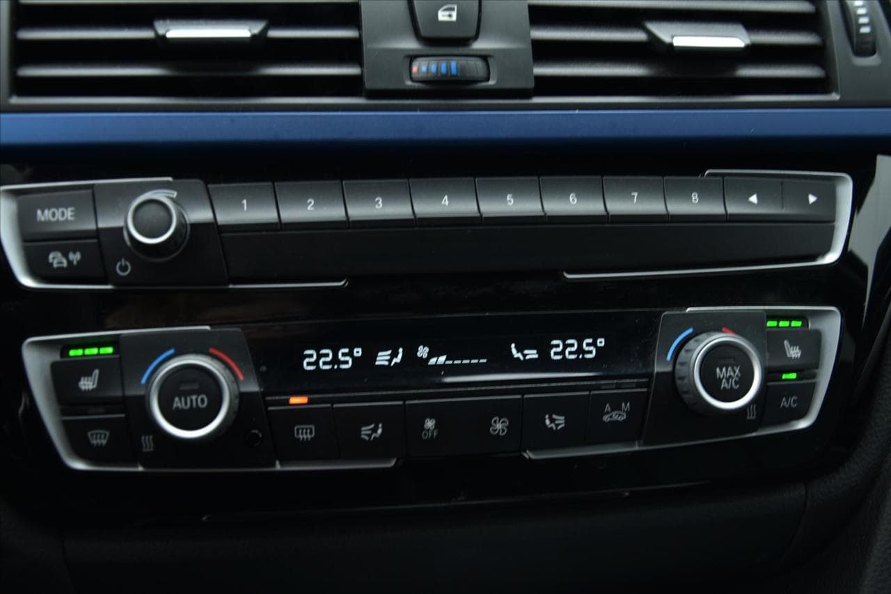 2018 BMW 3-SERIES - 25