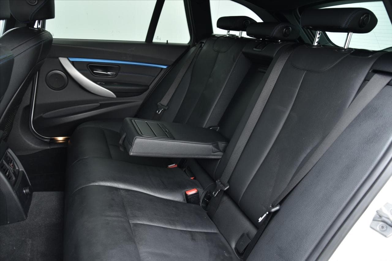 2018 BMW 3-SERIES - 11