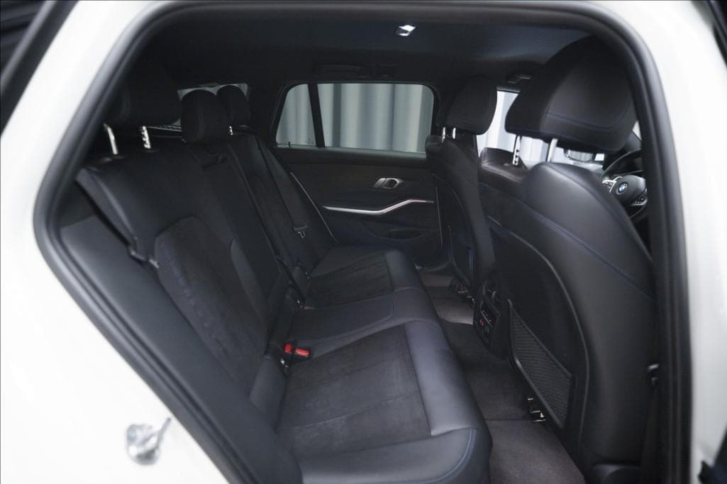 2020 BMW 3-SERIES - 13