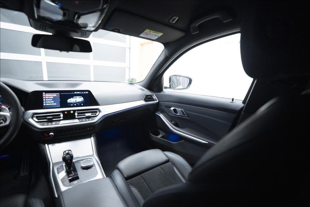 2020 BMW 3-SERIES - 18