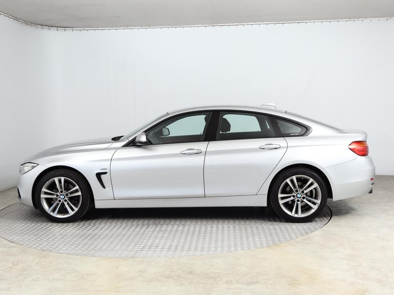 2017 BMW 4-SERIES - 6