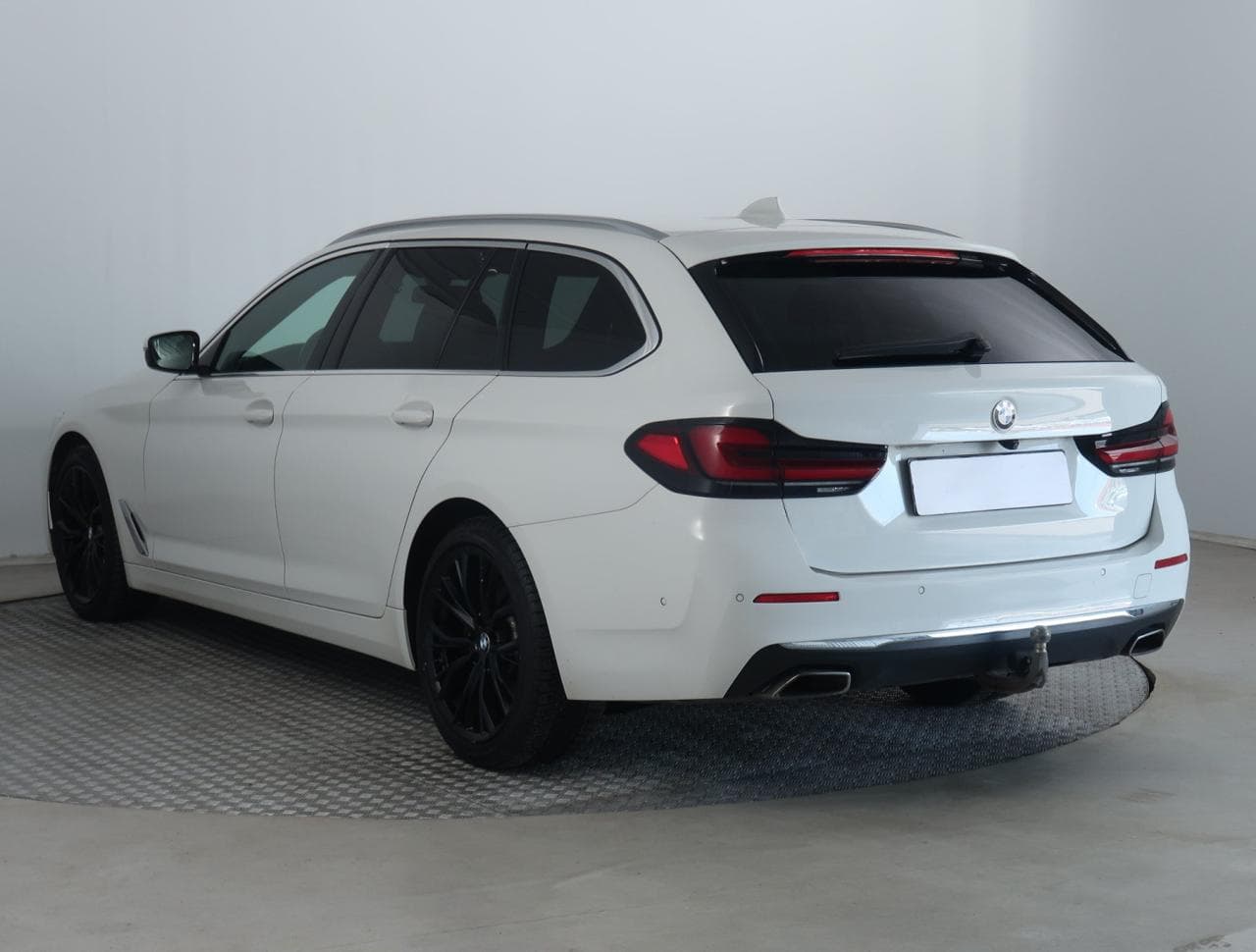 2020 BMW 5-SERIES - 7
