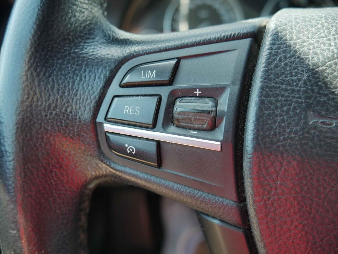 2011 BMW 5-SERIES - 23