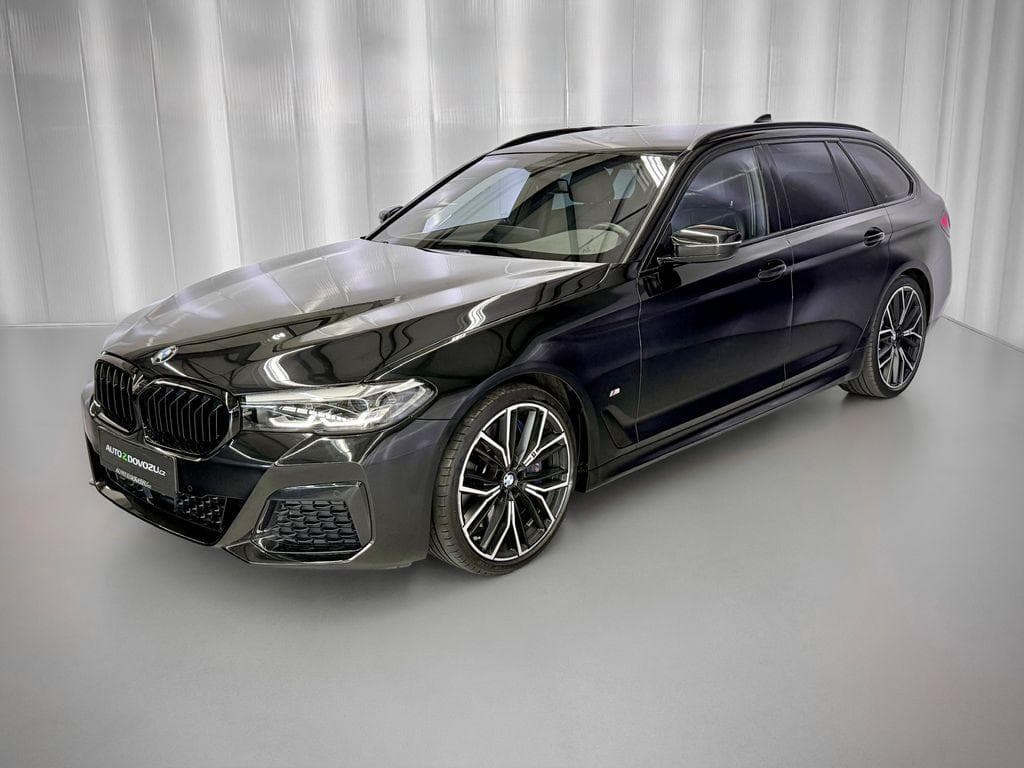 2022 BMW 5-SERIES