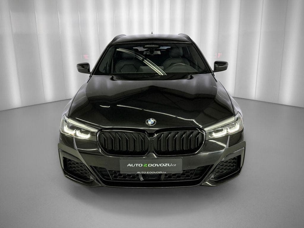 2022 BMW 5-SERIES - 3