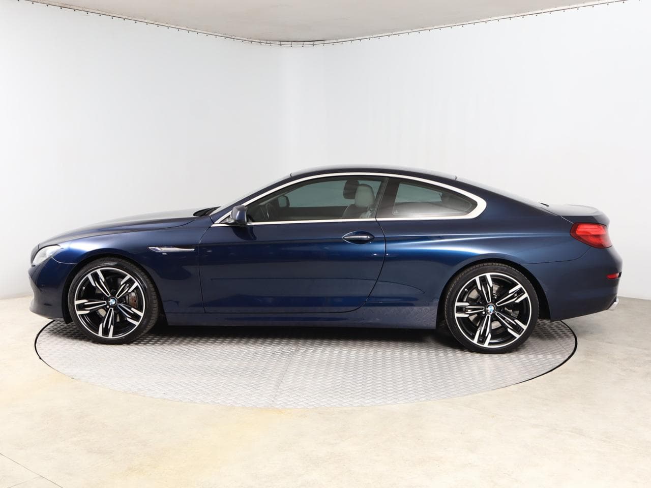 2013 BMW 6-SERIES - 6