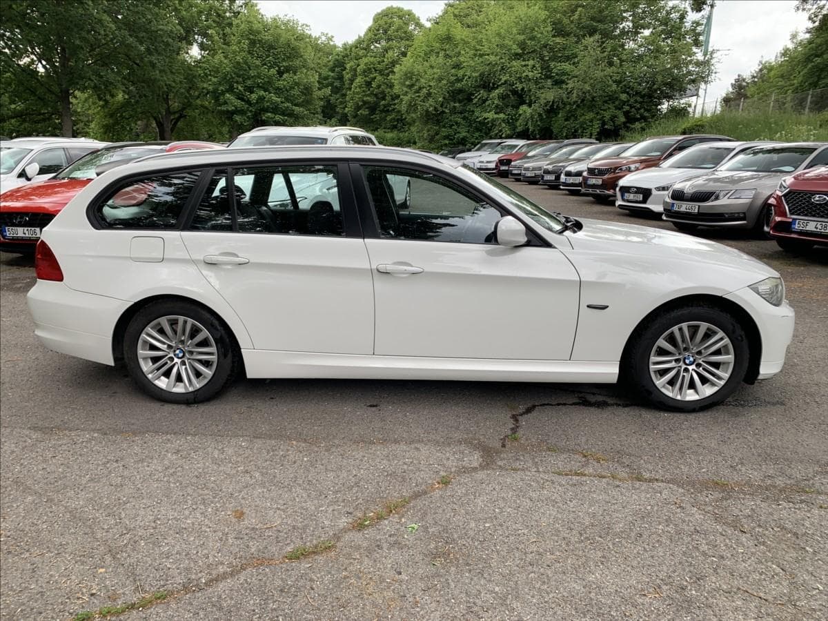 2012 BMW 3-SERIES - 6