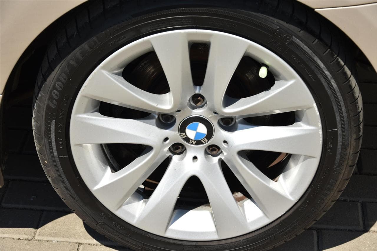 2013 BMW 3-SERIES - 10