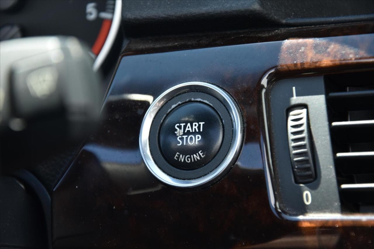2013 BMW 3-SERIES - 18