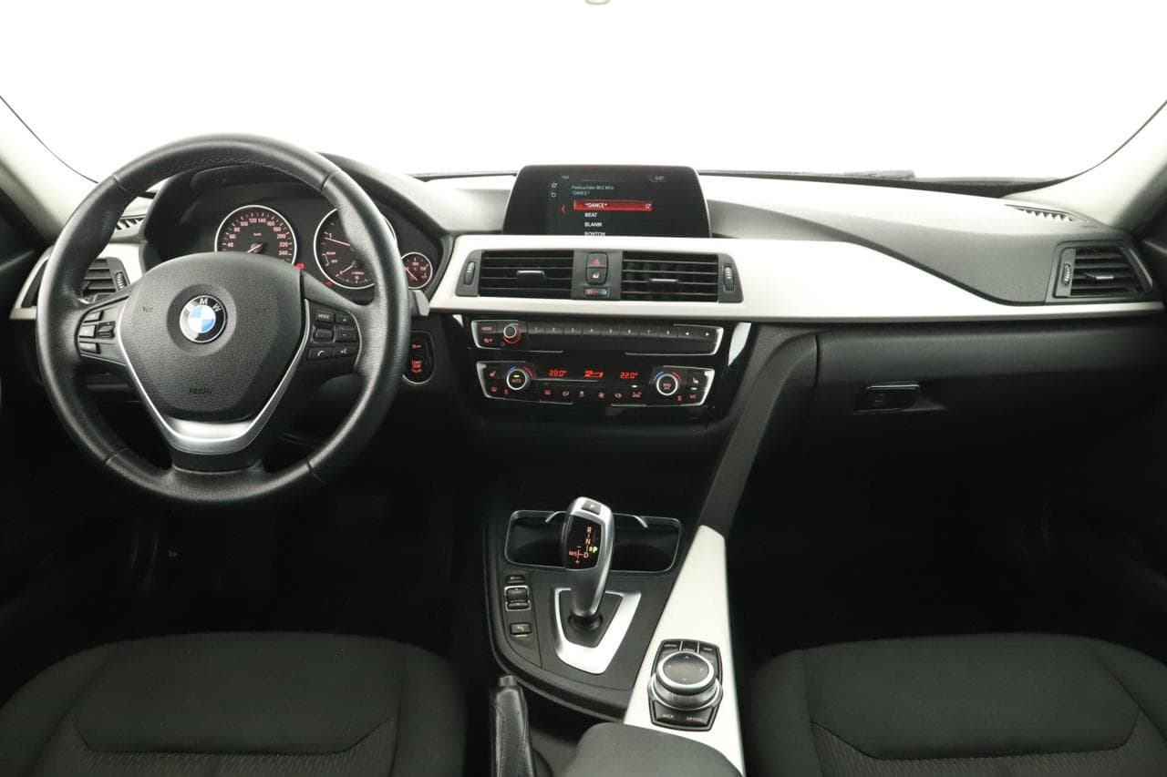 2019 BMW 3-SERIES - 9