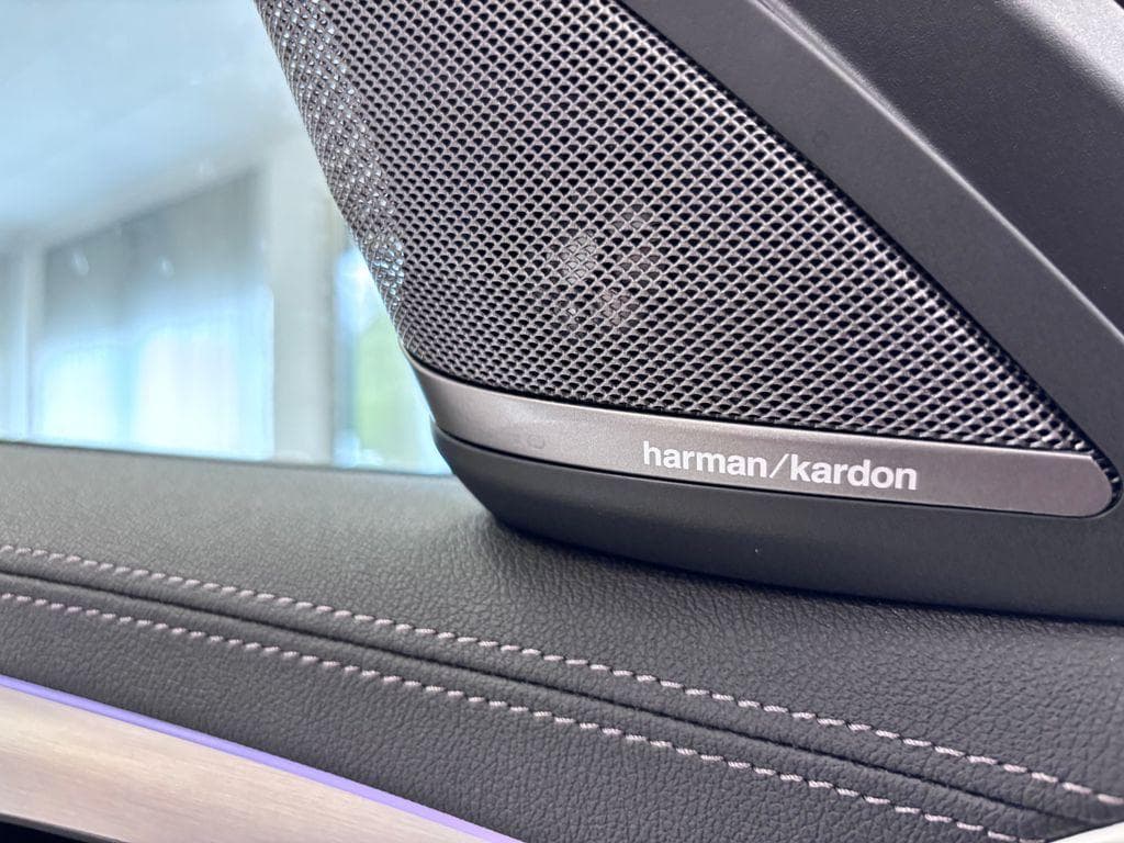 2024 BMW 5-SERIES - 19