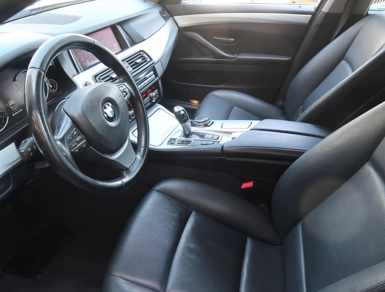 2016 BMW 5-SERIES - 31