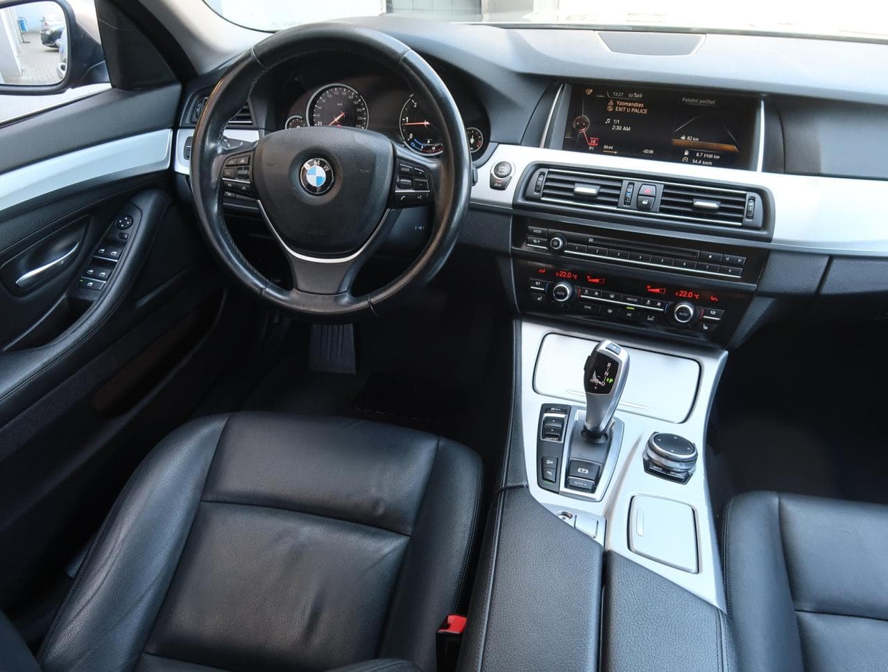 2016 BMW 5-SERIES - 17