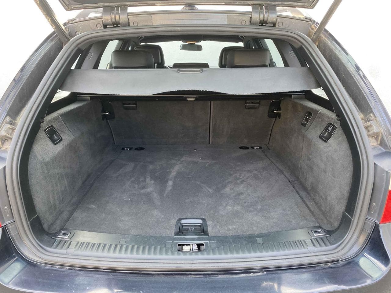 2009 BMW 5-SERIES - 11