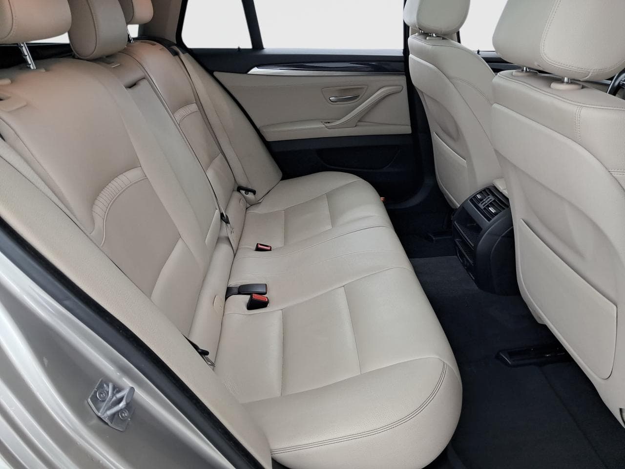 2015 BMW 5-SERIES - 13