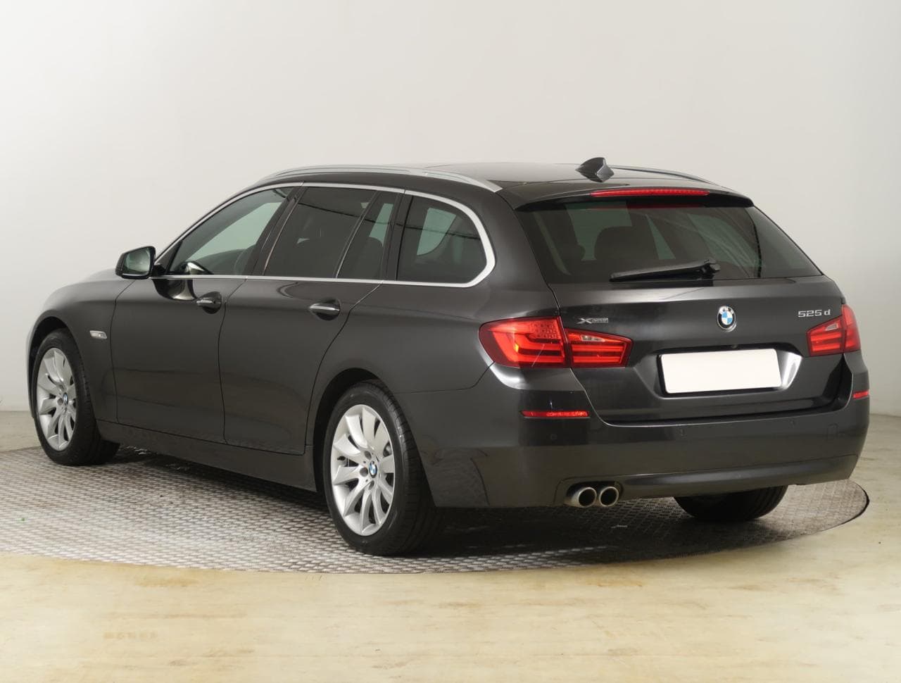 2013 BMW 5-SERIES - 5