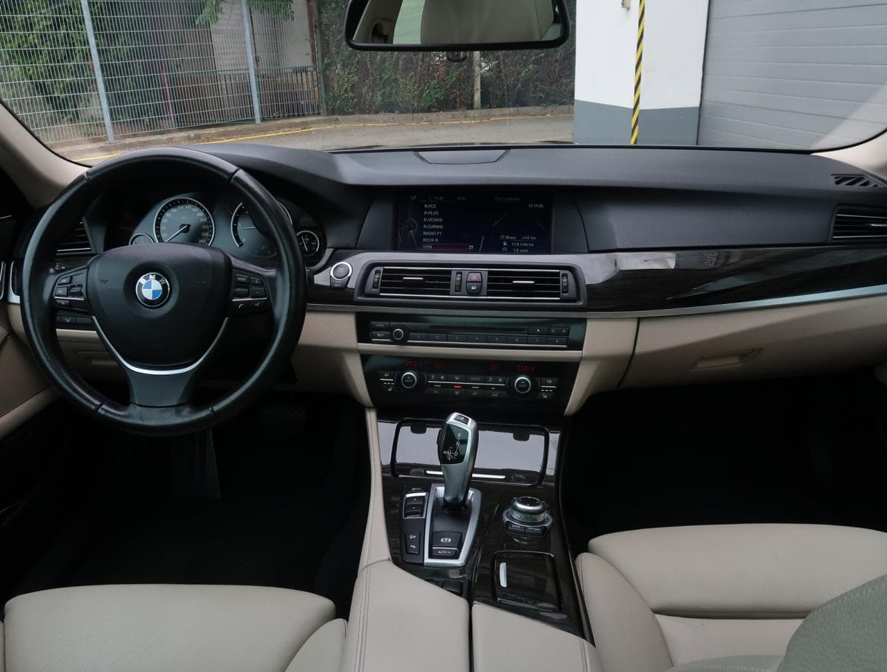 2013 BMW 5-SERIES - 10
