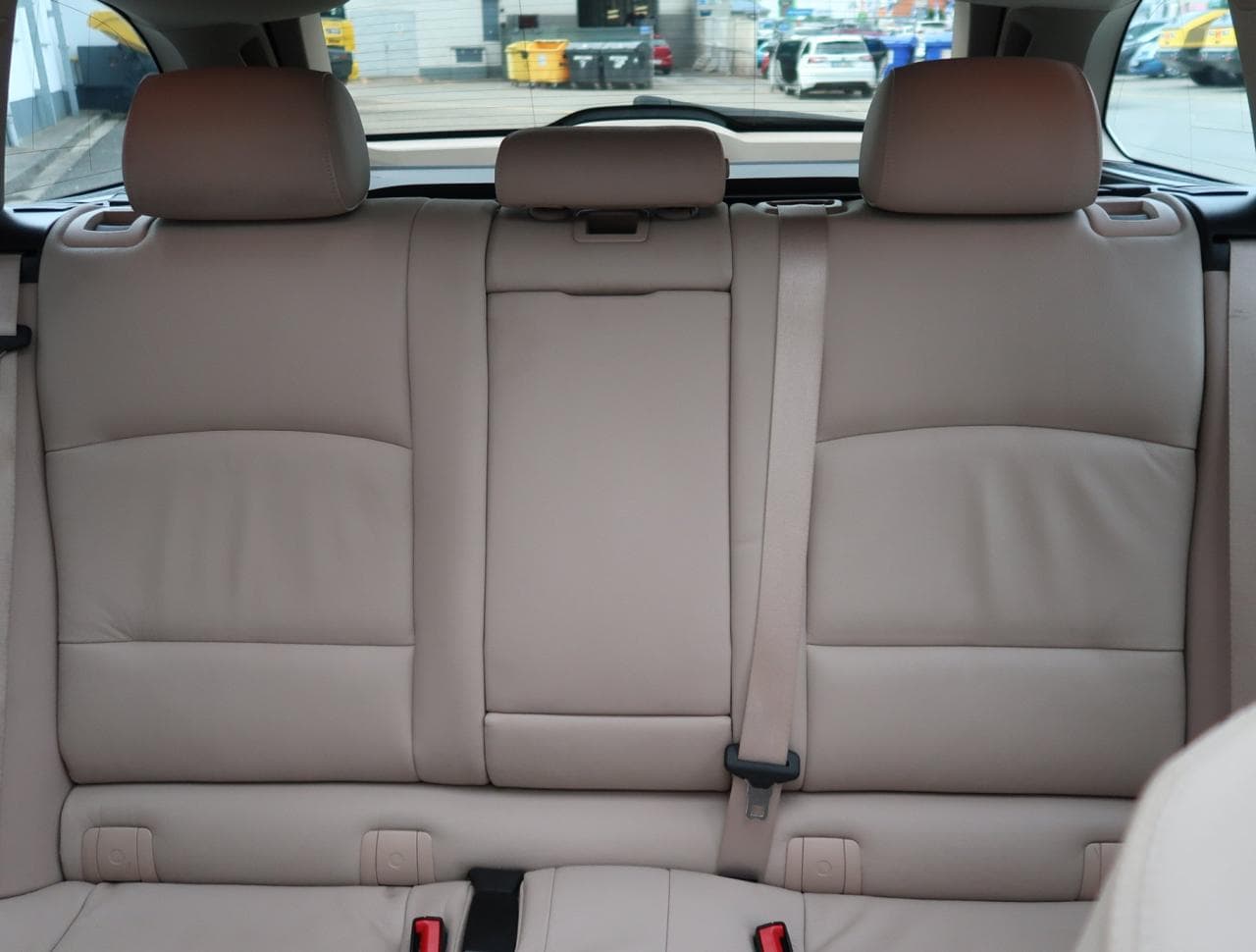 2013 BMW 5-SERIES - 14