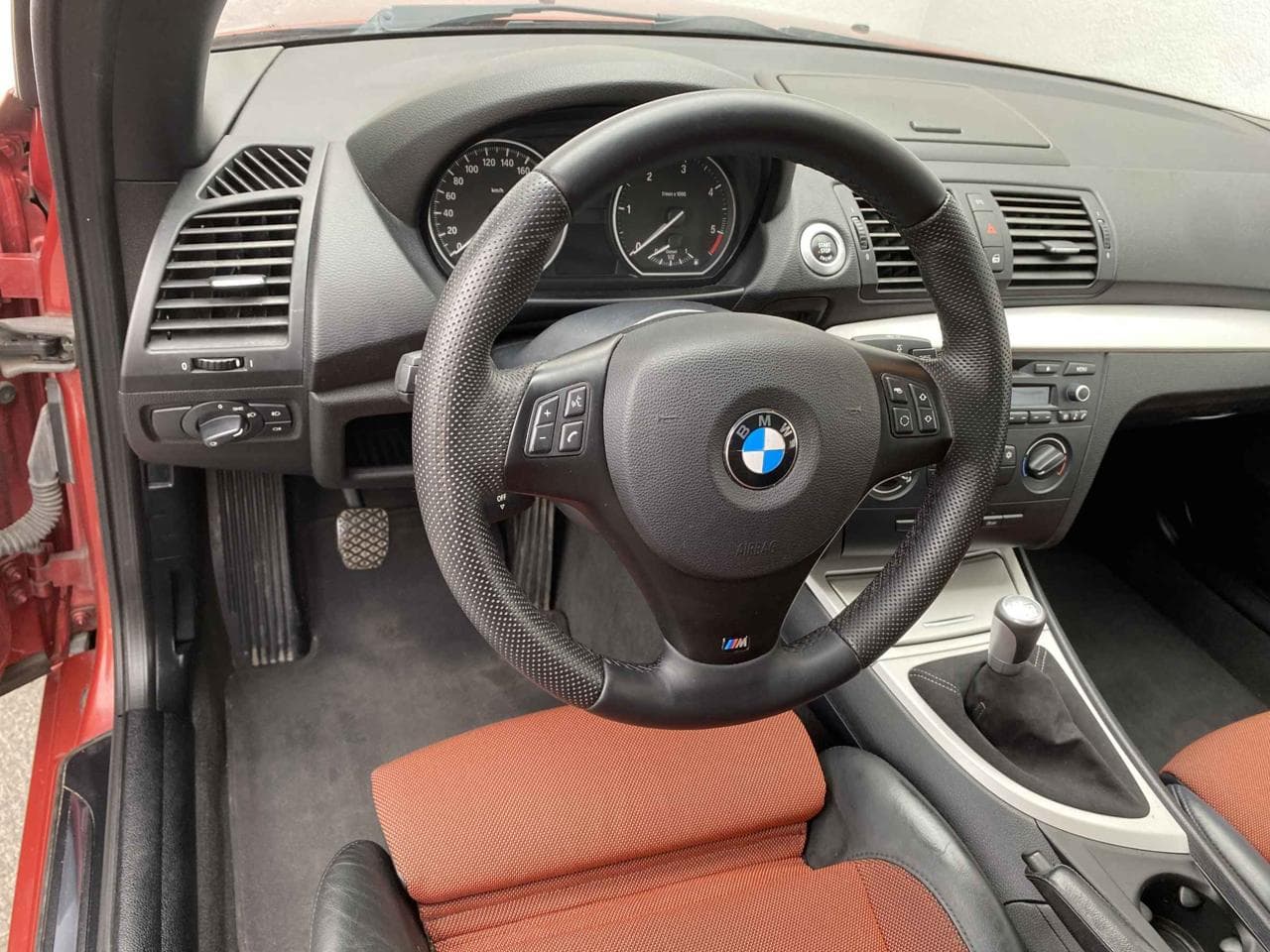 2009 BMW 1-SERIES - 12